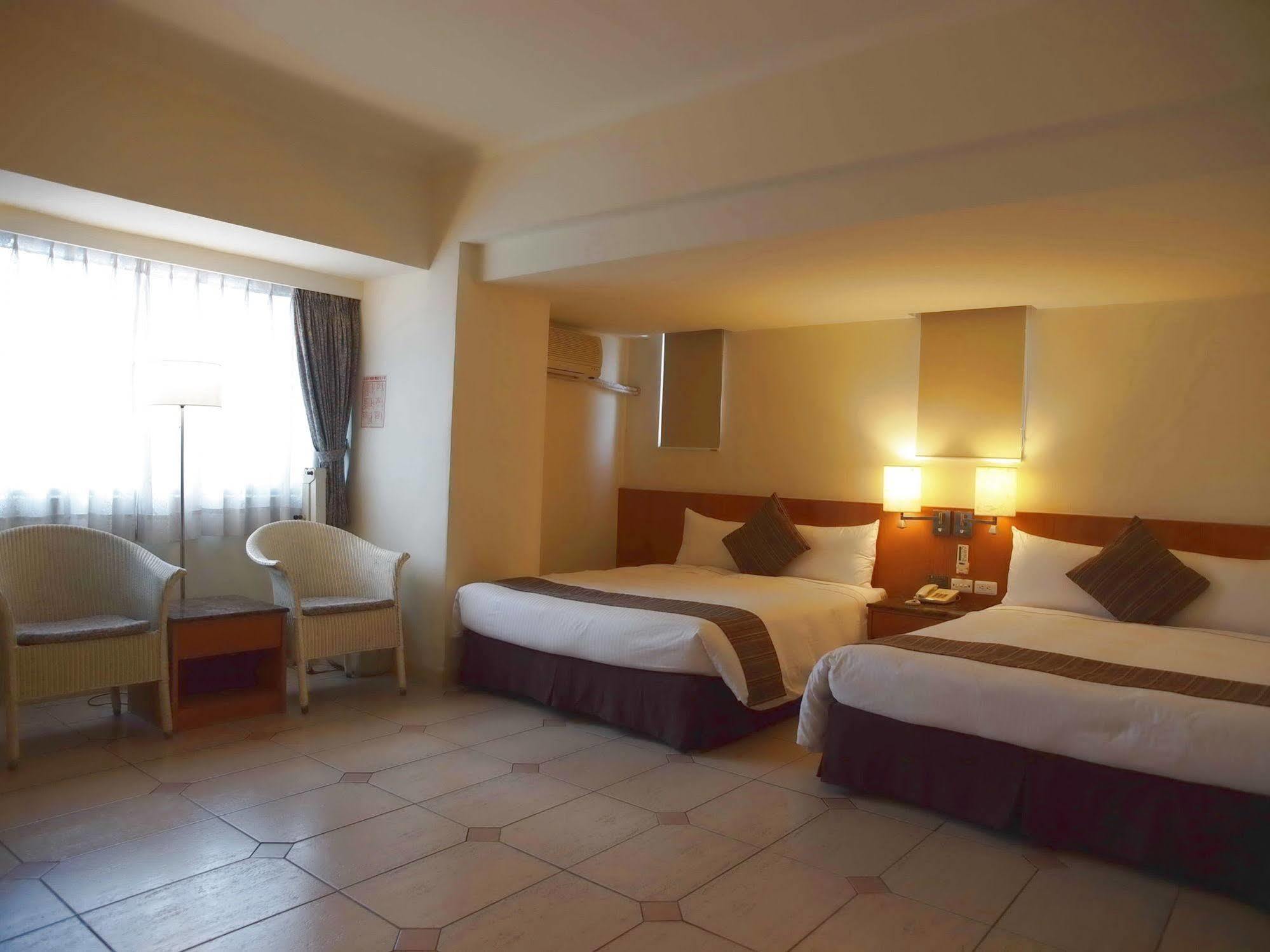 Finders Hotel Hualien Da-Tong Buitenkant foto